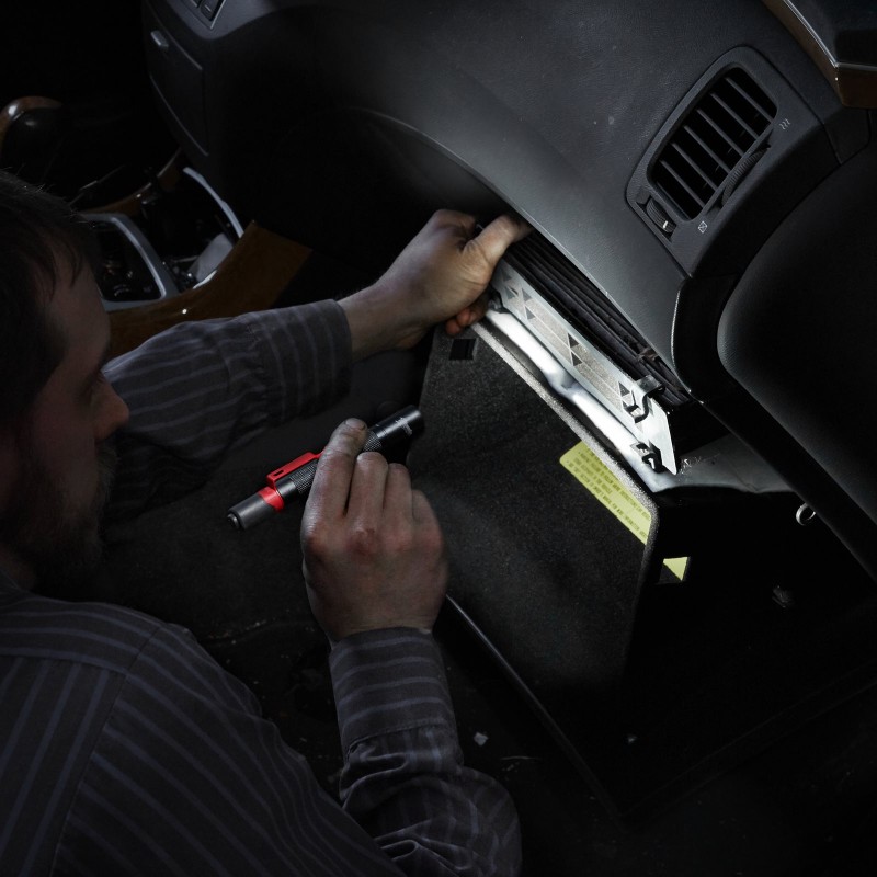 Компактный фонарь на батарейках IPL-LED (4933459440)