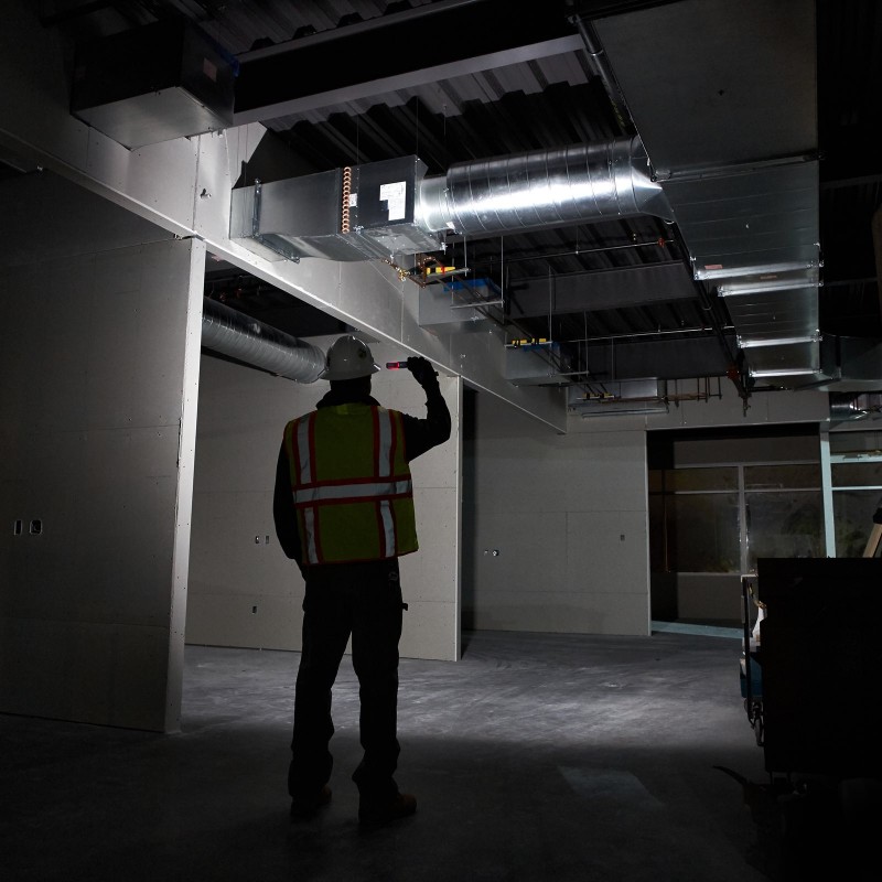 Фонарь карманный заряжаемый через USB L4 FL-301 (4933479763)