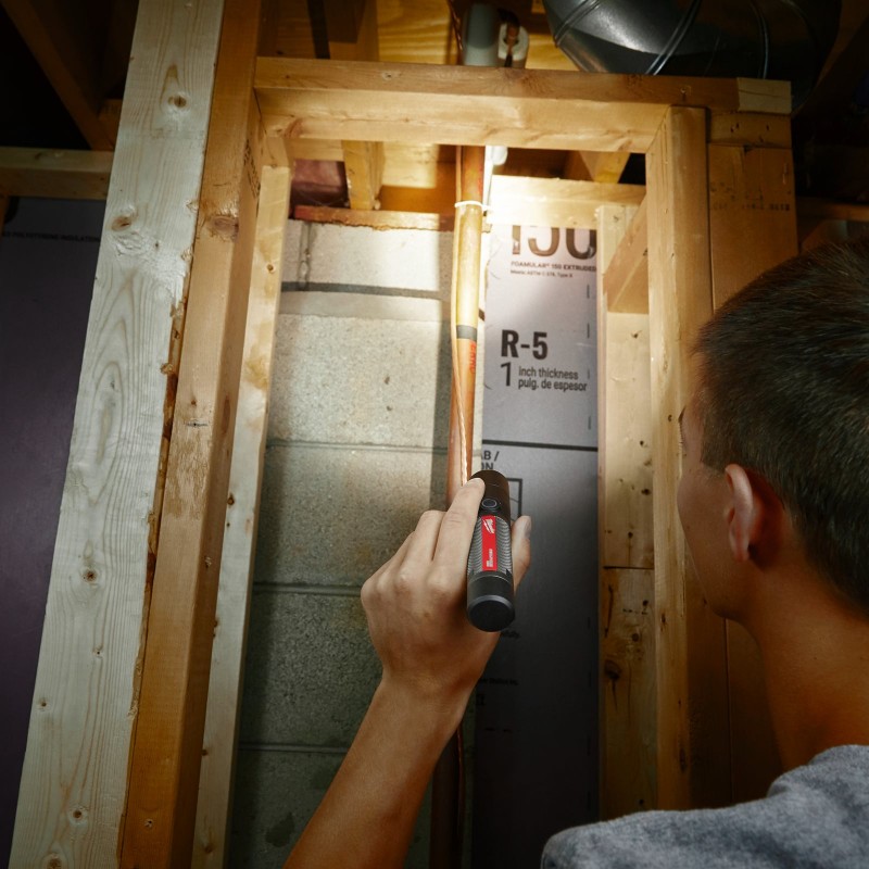 Фонарь 800 Люменов без регулировки фокуса, заряжаемый через USB L4 FMLED-301 (4933479770)