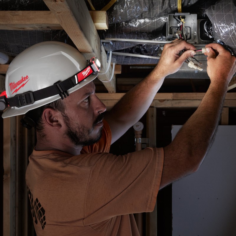 Налобный фонарь для ношения на каске, заряжаемый через USB L4 HLRP-301 (4933479767)