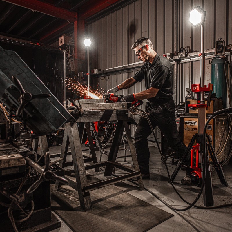 М18™ светодиодная мачта освещения M18 SAL-0 (4933451246)