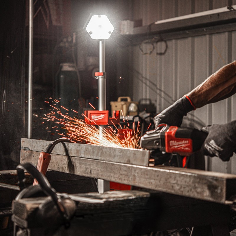 М18™ светодиодная мачта освещения M18 SAL-0 (4933451246)