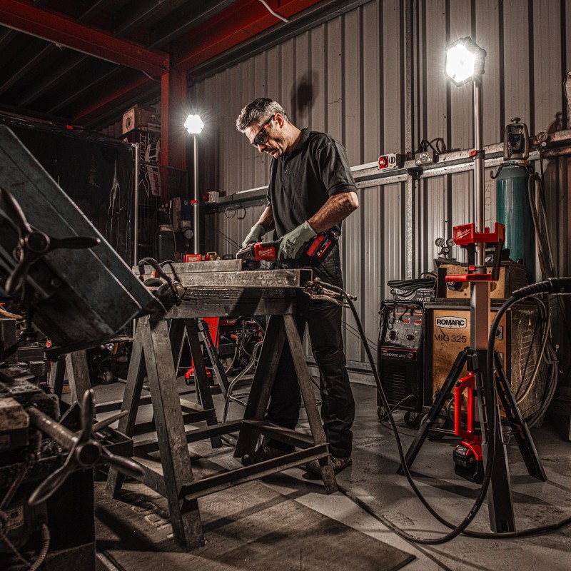 М18™ светодиодная мачта освещения M18 SAL-0 (4933451246)