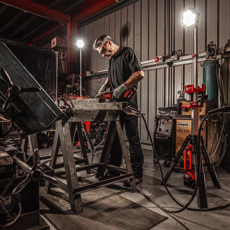 М18™ светодиодная мачта освещения M18 SAL-0 (4933451246)