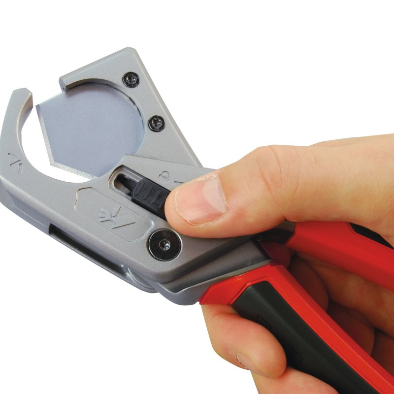 Резак для пластиковых труб  (48224202)