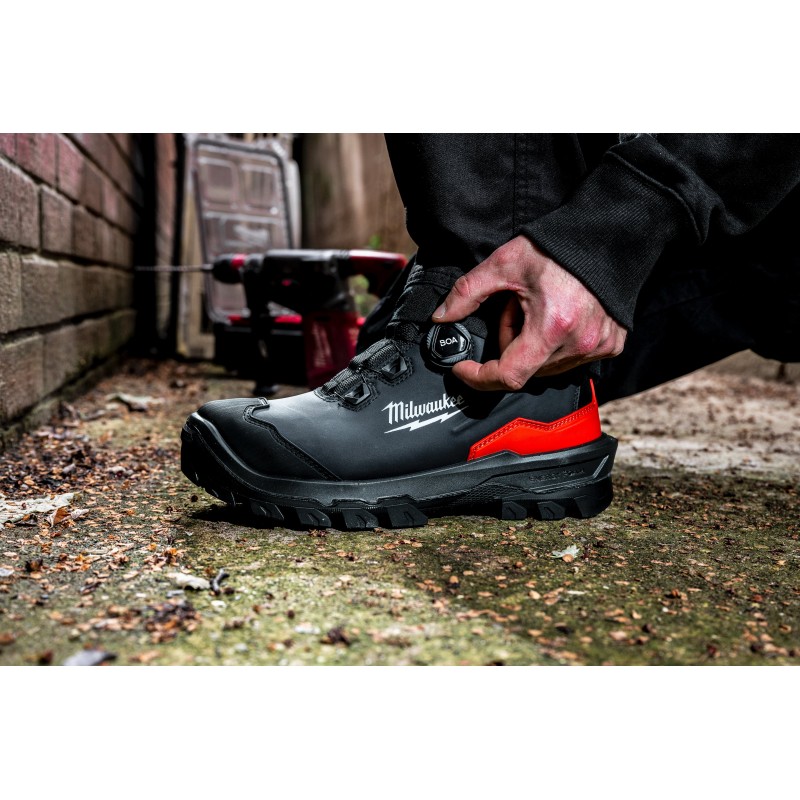 Защитные кроссовки Armourtred™ S3S, черные, B1L110111W, ESD CI HI HRO SC FO LG SR 46 (4932493790)