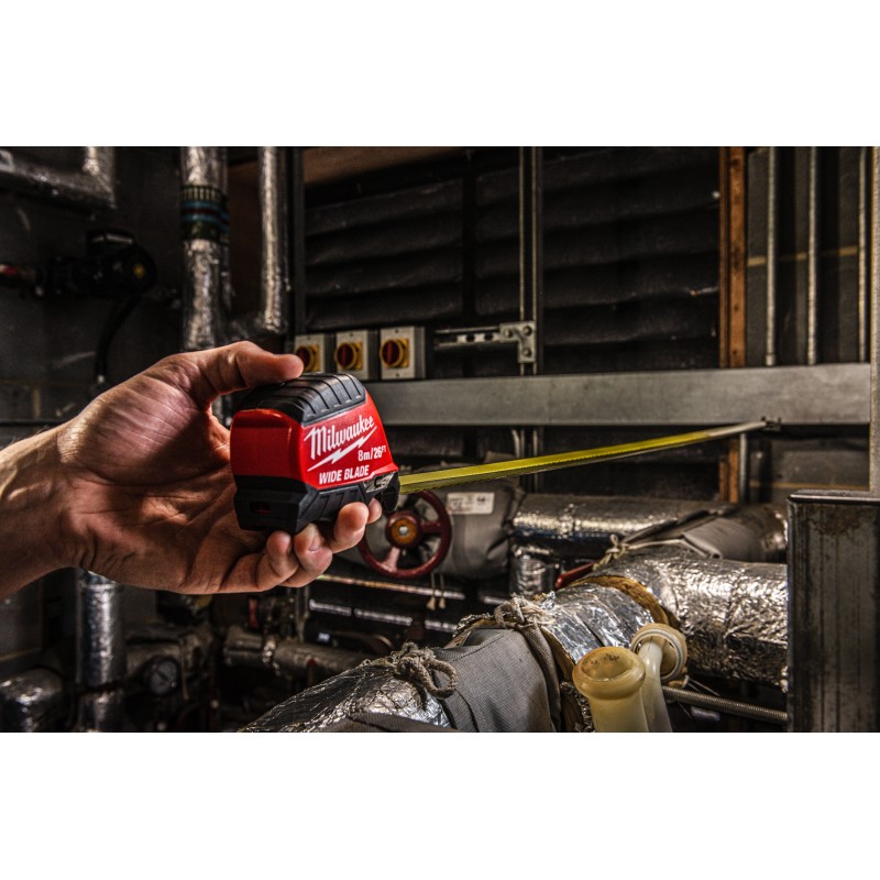 Рулетка широкая WIDE BLADE 8м/26ft магнитная (ширина полотна 35мм) (4932499210)