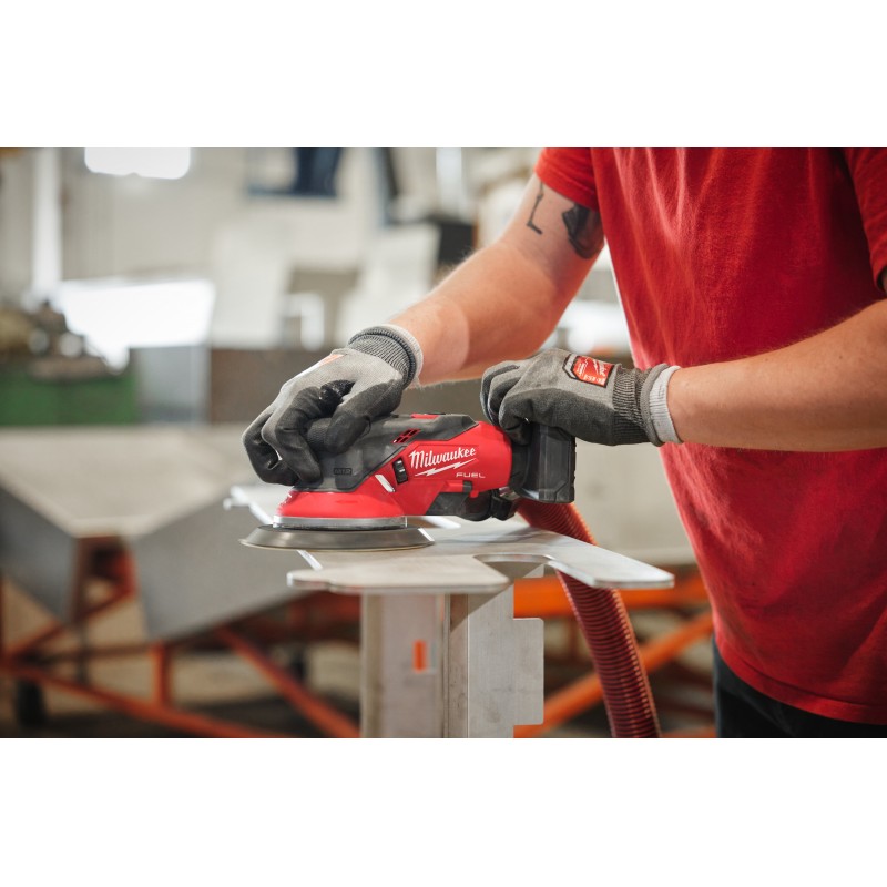 Аккумуляторная орбитальная шлифмашина 150мм M12FROS5-0 (4933493650)