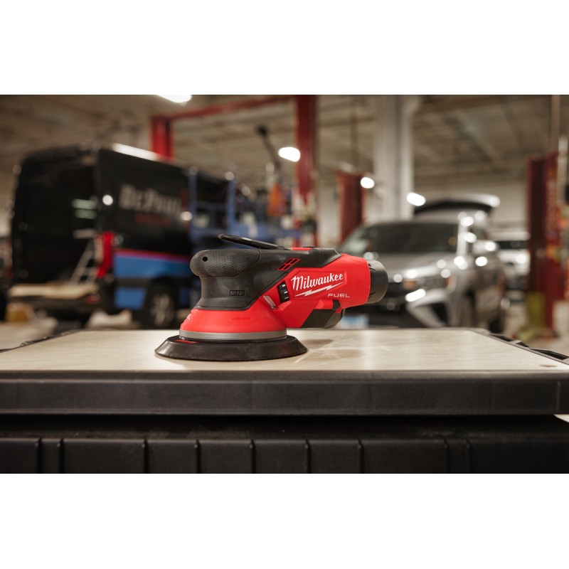 Аккумуляторная орбитальная шлифмашина 150мм M12FROS5-0 (4933493650)