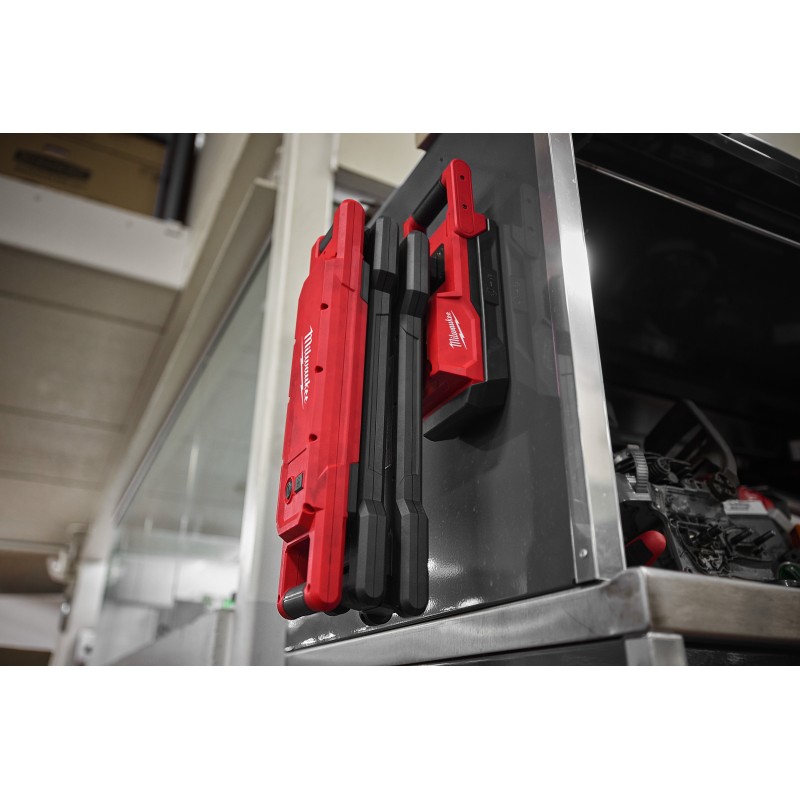 Аккумуляторный светодиодный фонарь с изменяемым углом наклона M18 ABL-0 (4933498147)