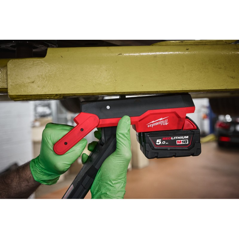 Аккумуляторный светодиодный фонарь с изменяемым углом наклона M18 ABL-0 (4933498147)