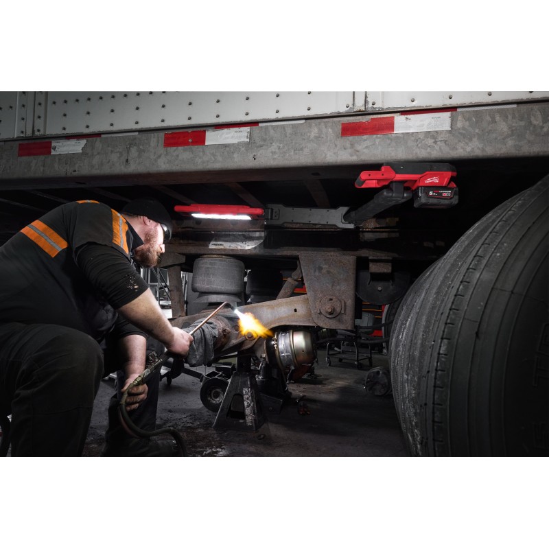 Аккумуляторный светодиодный фонарь с изменяемым углом наклона M18 ABL-0 (4933498147)