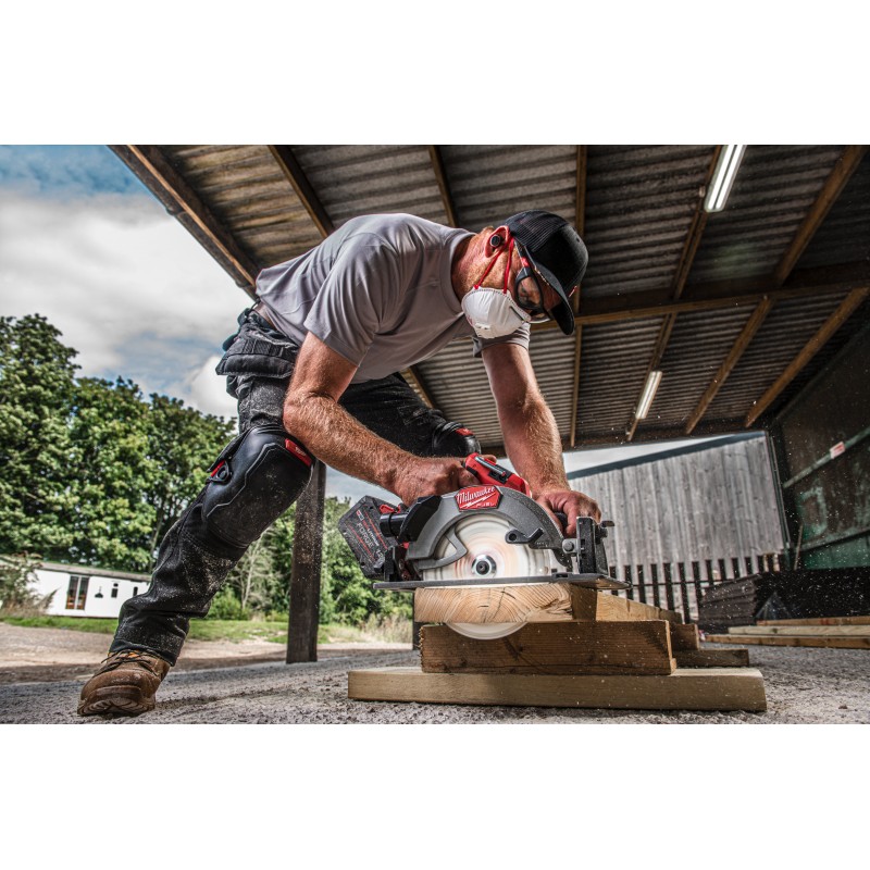 Аккумуляторная циркулярная пила M18FCS66GR3-121C (4933493492)