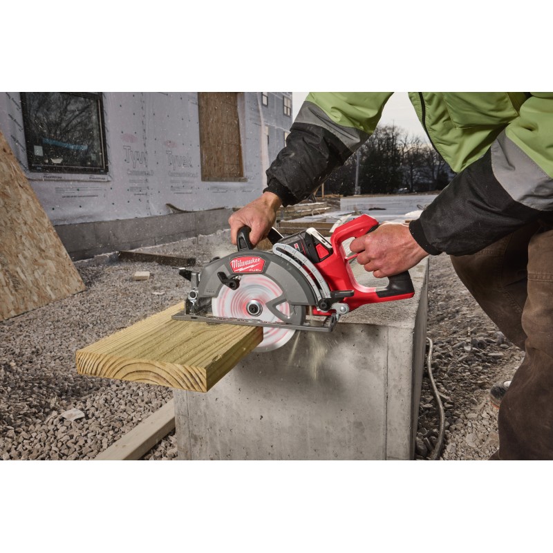 Аккумуляторная циркулярная пила M18FCSRH662-0 (4933498992)