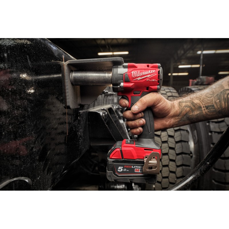Компактный ударный гайковерт M18 FUEL™ ⅜″ с фрикционным кольцом, M18 FIW2F38-502X (4933478652)