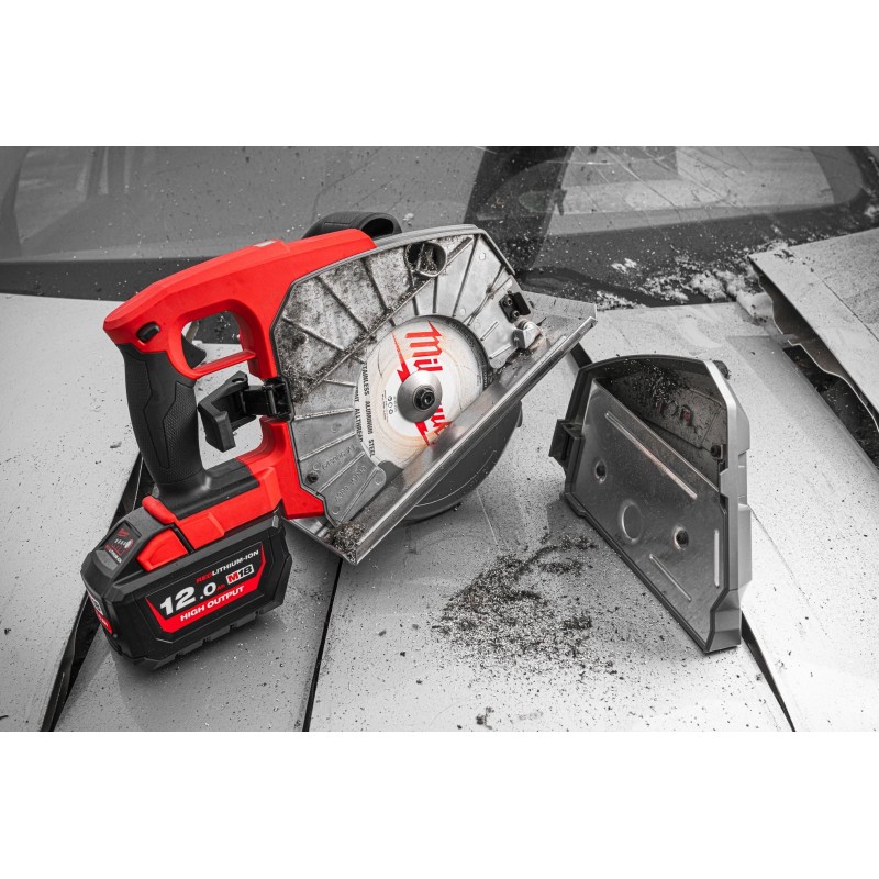 M18  FUEL™ 66 мм циркулярная пила по металлу M18 FMCS66-121C (4933499243)