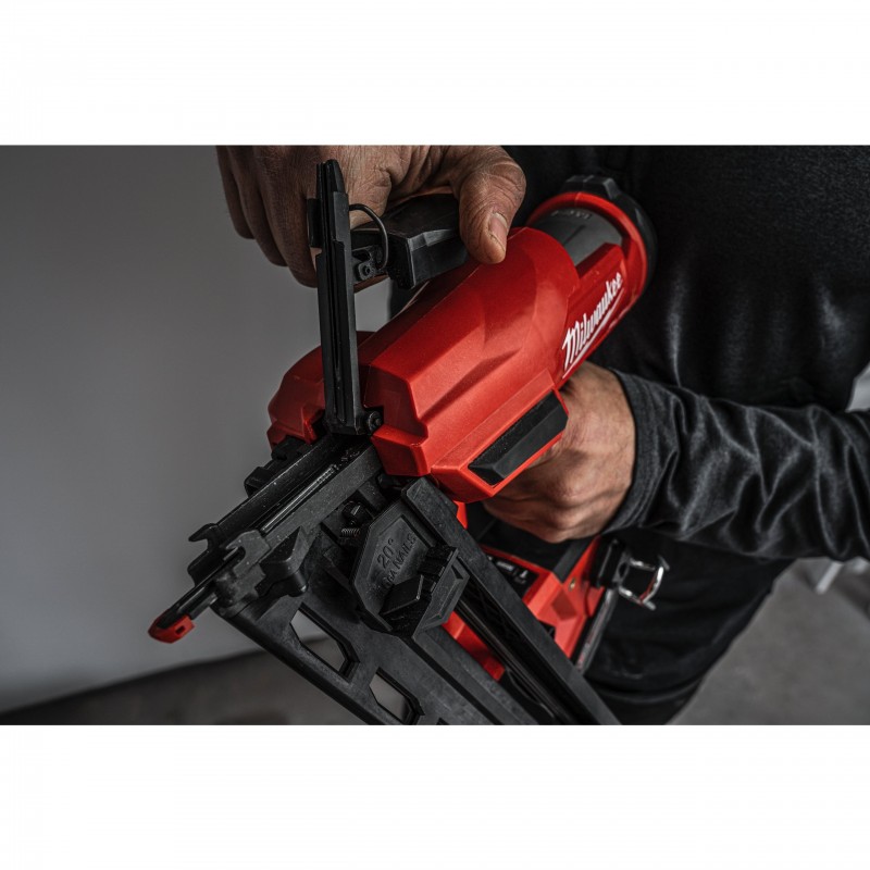 M18 FUEL™ 16 GA угловой отделочный нейлер, M18 FN16GA-0 (4933499154)