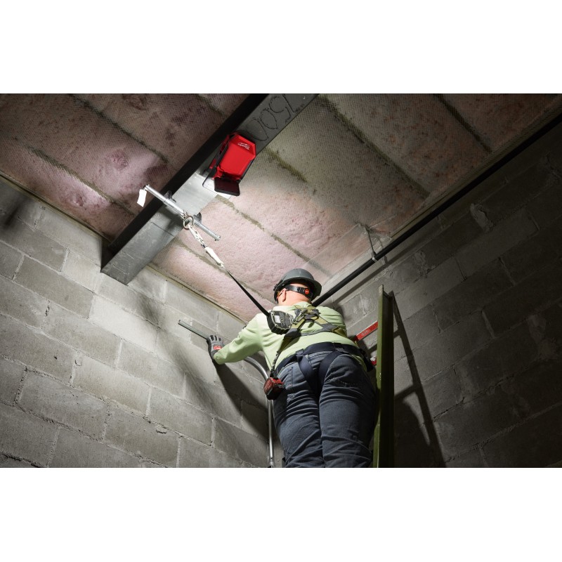 Аккумуляторный фонарь с шарнирным световым блоком M18 PAL2-0 (4933493547)